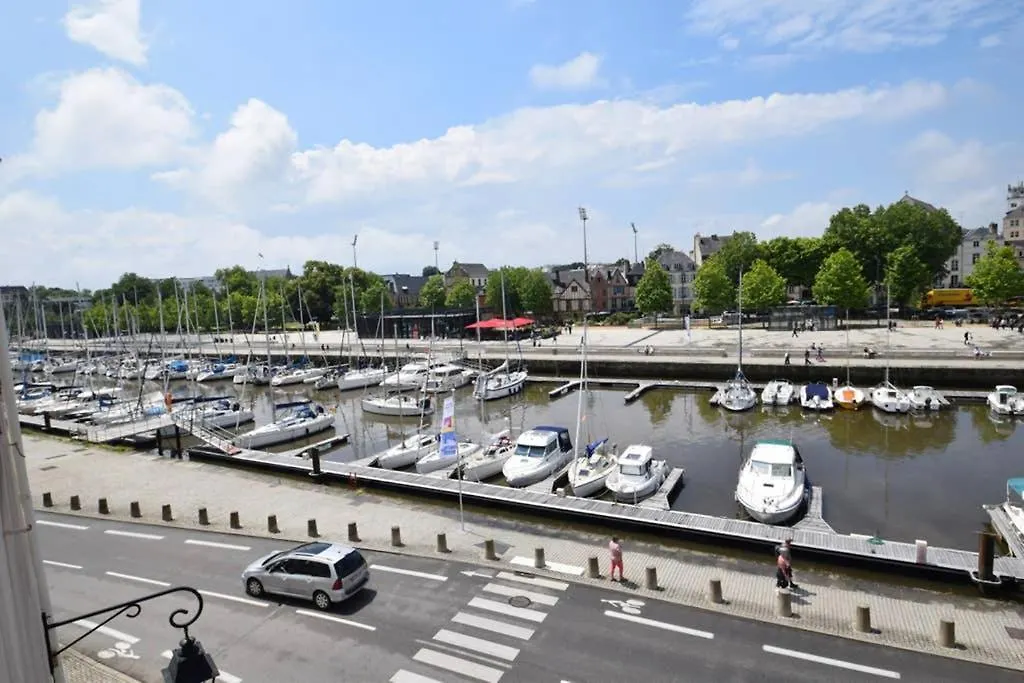 La Magie Du Port De Vannes Et Son Centre Historique A Pied France